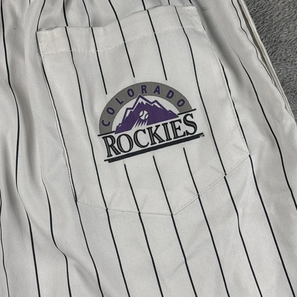 Rare Vintage Starter Colorado Rockies Shorts CR MLB White Pinstripes Size‎ L